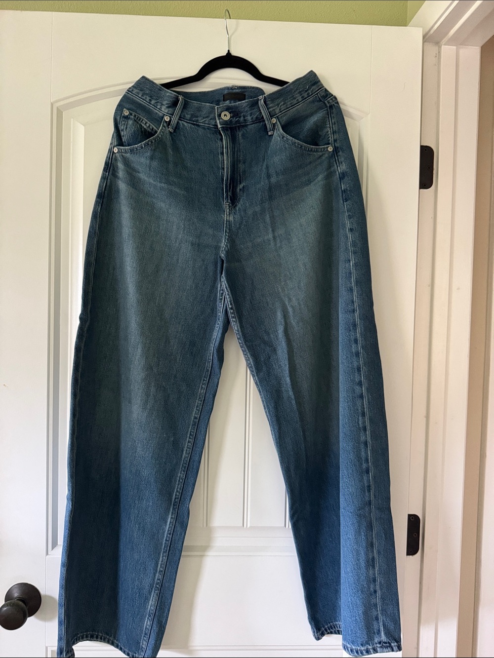 NWOT Uniqlo Barrel Leg Jeans - Classic Soft Denim